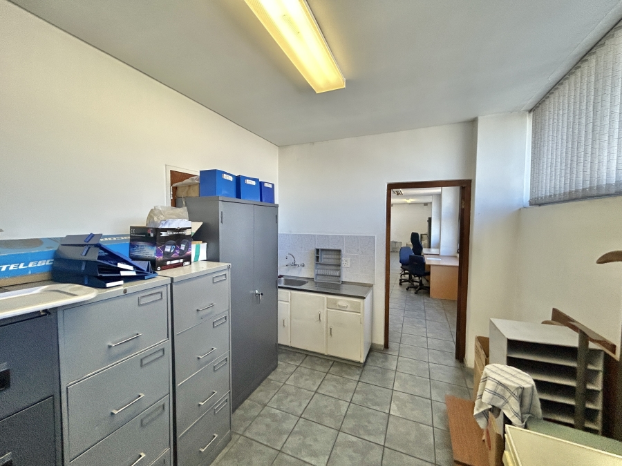 To Let Commercial Property for Rent in Paarden Eiland Western Cape